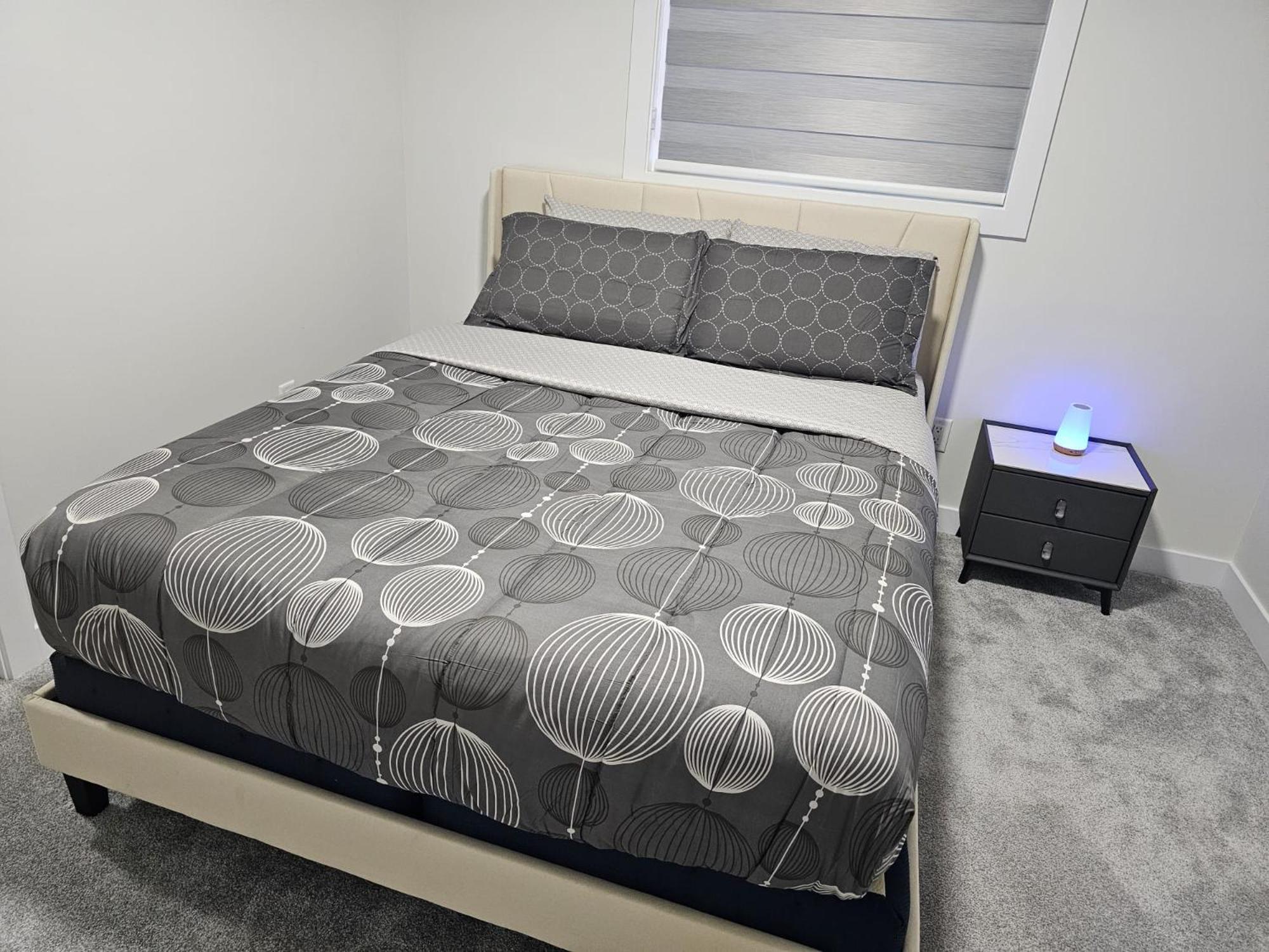 Sleek In Trendy Community At Sw, Holiday home *